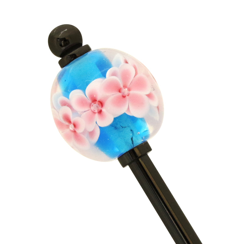 美品 小紋 水色 桜花 簪 かんざし 身丈161.0cm 裄丈65.5cm 正絹