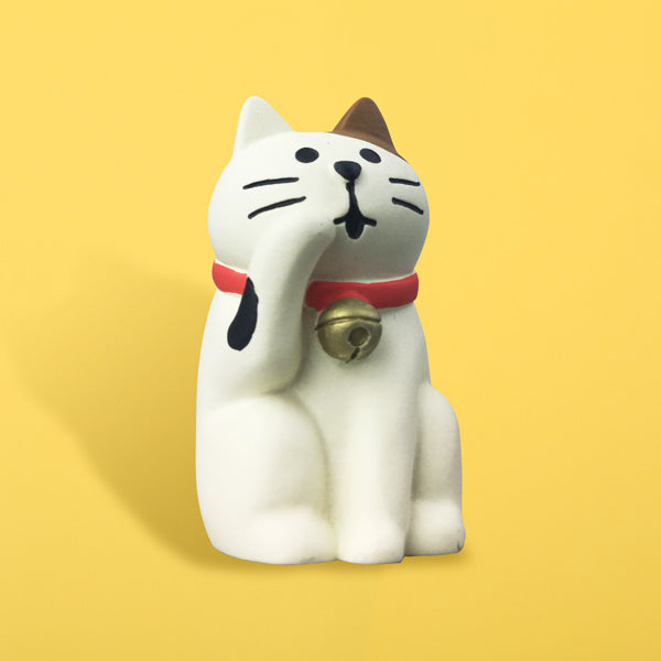 【猫まっしぐらセレクト】concombre 旅猫・猫の置物ミニ-毛づくろい猫