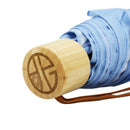 和柄ﾃｷｽﾀｲﾙ 三つ折り畳み傘 丸に違い鷹の羽-浅縹(わがらてきすたいるみつおりたたみかさ  まるにちがいたかのはね-あさはなだ-)