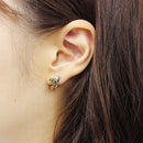 唐草出目金耳刺（からくさでめきんピアス）
