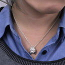 菊花月白トップ（きっかげっぱくペンダントトップ）