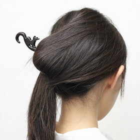 One-piece carved picture hairpin – Fox