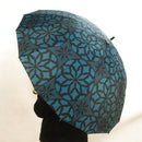 和柄テキスタイル 天然竹16本骨長傘‐蓮七宝／翠（わがらてきすたいる てんねんだけ16ぽんほねなががさ-はすしっぽう／みどり）